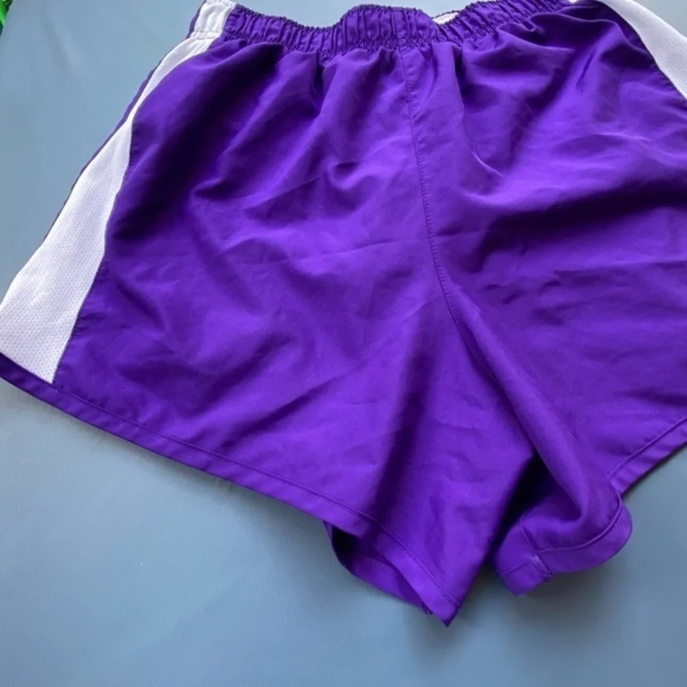 Nike purple ship